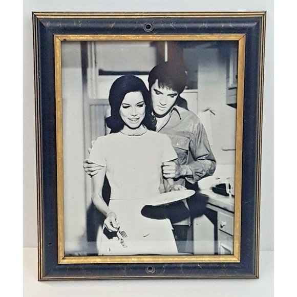 Elvis Presley Mary Tyler Moore 8x10 Photo Print Framed Change of Habit